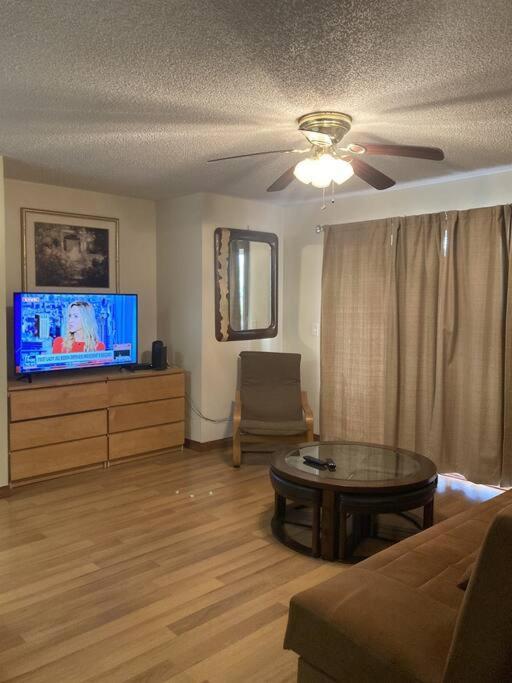 Lakeview Condo In Gated Community 탬파 외부 사진