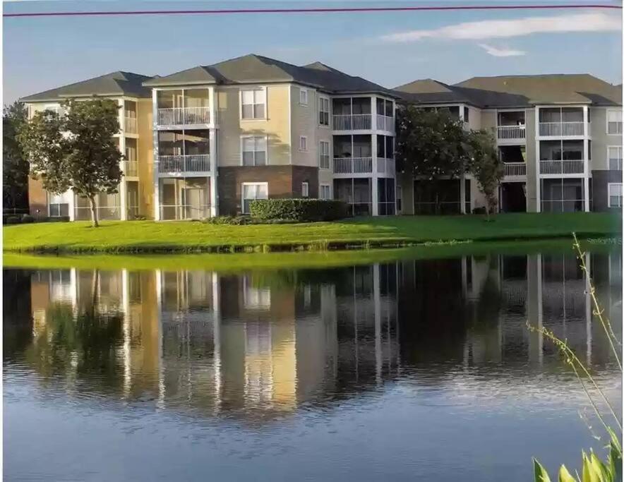 Lakeview Condo In Gated Community 탬파 외부 사진